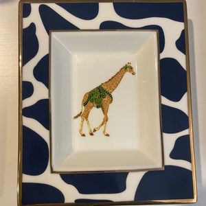 C. Wonder Accents Ceramic Dish